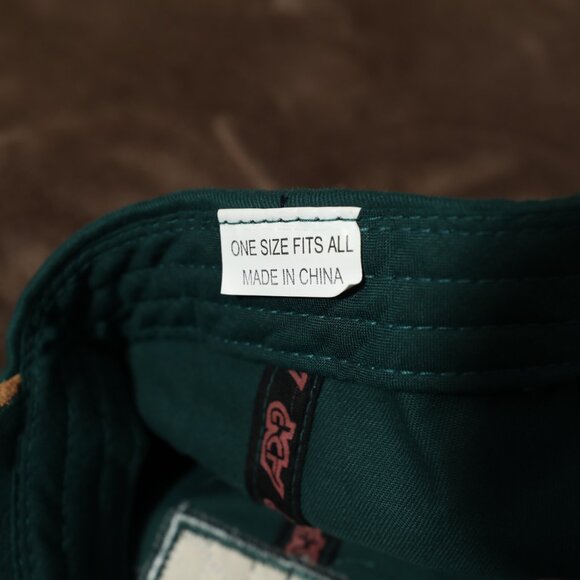 Whistler 04 Fairmont the Presidents Club Hat (OS) - Picture 8 of 8